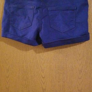 Celebrity Pink Shorts - Shorts Celebrity Pink Shorts - Shorts